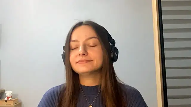 Snapshot of SoulHiperAgne_ chatting on October 4, 2025, 3:13 pm SoulHiperAgne  online show from October 4, 2025, 3:13 pm