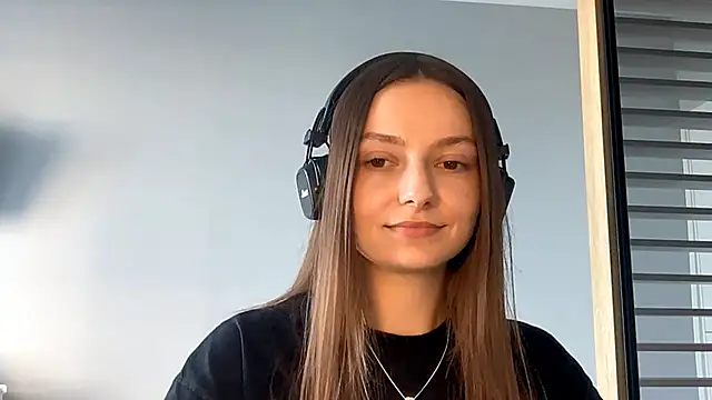 Snapshot of SoulHiperAgne_ chatting on September 22, 2025, 12:11 pm SoulHiperAgne  online show from September 22, 2025, 12:11 pm