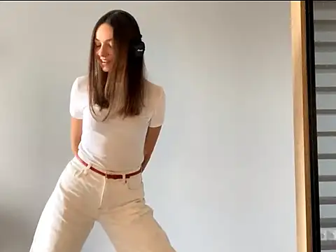 Snapshot of SoulHiperAgne_ chatting on October 6, 2025, 1:12 pm SoulHiperAgne  online show from October 6, 2025, 1:12 pm