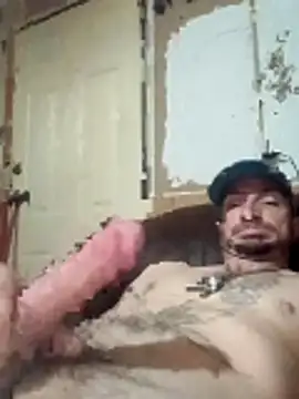 Snapshot of Mrluckstick chatting on March 5, 2026, 1:40 pm Mrluckstick online show from March 5, 2026, 1:40 pm