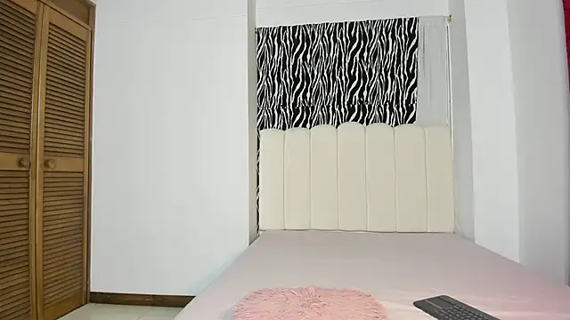 cataleya villalobos online show from October 12, 2025, 12:23 am