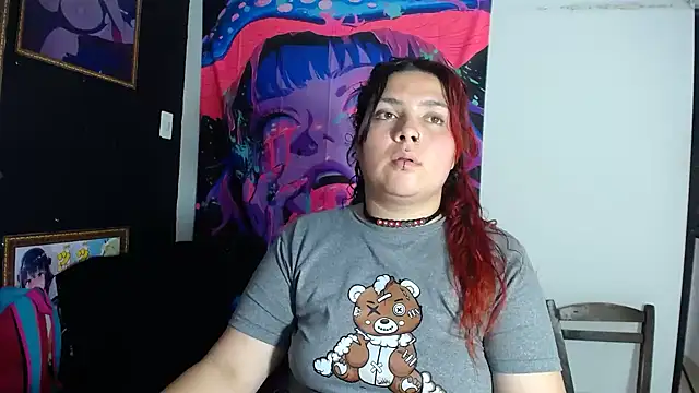 Snapshot of Curvy-Queen chatting on October 29, 2025, 7:35 pm Curvy-Queen online show from October 29, 2025, 7:35 pm