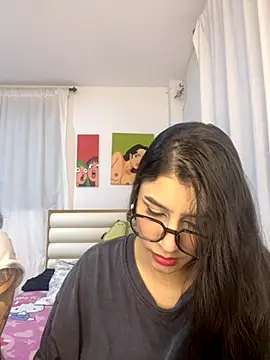 Snapshot of Sweet_and_Rous0 chatting on October 1, 2025, 3:44 am Sweet and Rous0 online show from October 1, 2025, 3:44 am