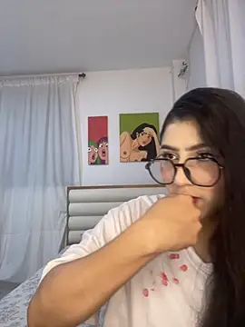 Snapshot of Sweet_and_Rous0 chatting on October 5, 2025, 3:41 am Sweet and Rous0 online show from October 5, 2025, 3:41 am