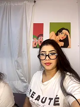 Snapshot of Sweet_and_Rous0 chatting on October 10, 2025, 2:45 am Sweet and Rous0 online show from October 10, 2025, 2:45 am