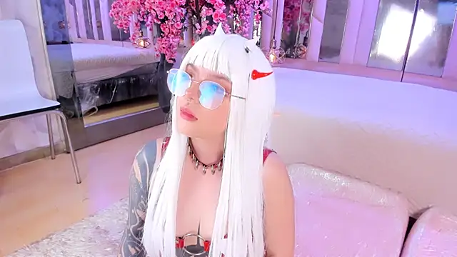 Snapshot of BizzyNoar chatting on September 23, 2025, 11:34 pm BizzyNoar online show from September 23, 2025, 11:34 pm