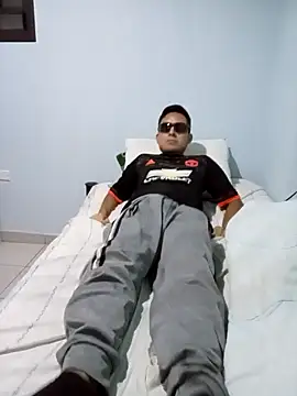 aczinovelez342 online show from November 23, 2025, 12:42 am