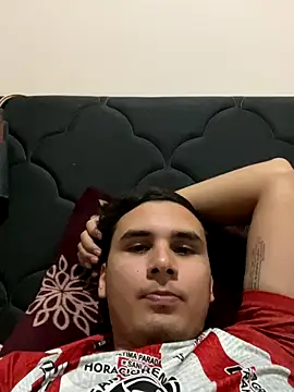 Hectorocam20 online show from September 22, 2025, 8:37 pm
