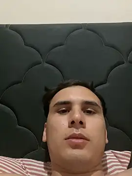 Hectorocam20 online show from September 19, 2025, 5:28 pm