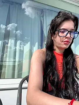  Alexaaa online show from September 9, 2025, 1:31 pm