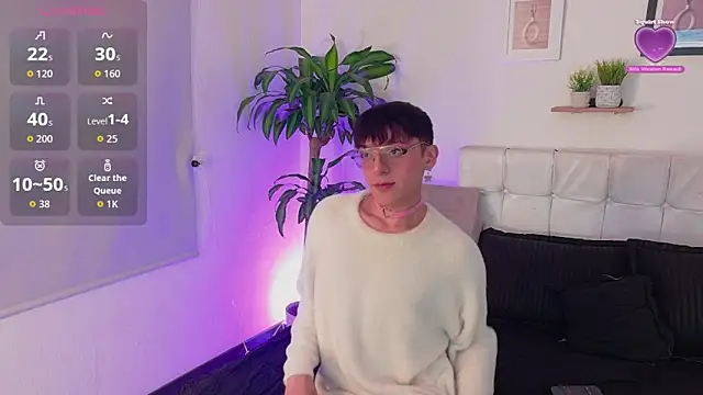 Snapshot of Breidyhard chatting on October 8, 2025, 3:41 am Breidyhard online show from October 8, 2025, 3:41 am