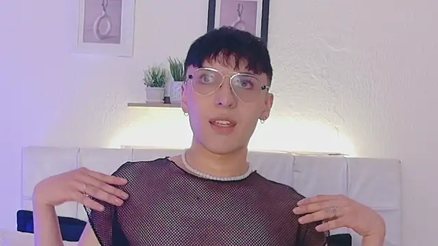 Snapshot of Breidyhard chatting on September 10, 2025, 3:49 am Breidyhard online show from September 10, 2025, 3:49 am