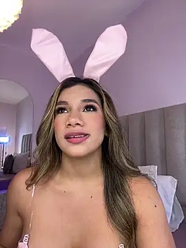 Snapshot of NicoleArmani chatting on October 31, 2025, 6:26 pm NicoleArmani online show from October 31, 2025, 6:26 pm