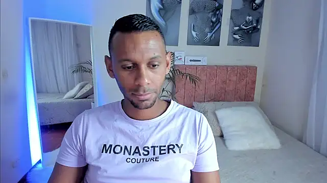 Snapshot of KingEdward_ chatting on October 18, 2025, 10:17 am KingEdward online show from October 18, 2025, 10:17 am