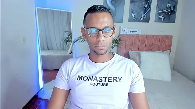 Snapshot of KingEdward_ chatting on September 22, 2025, 10:10 am KingEdward online show from September 22, 2025, 10:10 am