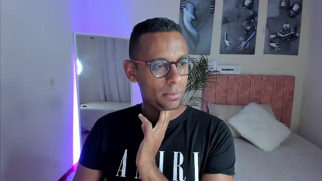 Snapshot of KingEdward_ chatting on October 6, 2025, 10:16 am KingEdward online show from October 6, 2025, 10:16 am