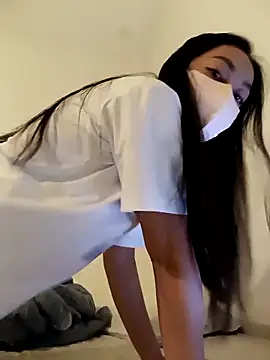 lisa huynh online show from September 9, 2025, 11:52 am