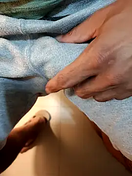 Gallo001 online show from November 22, 2025, 11:31 am