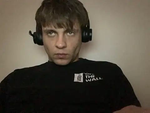 Kit Kat01 online show from November 8, 2025, 1:36 pm