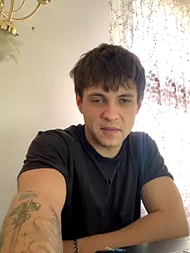 Kit Kat01 online show from October 28, 2025, 11:53 am