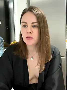 Snapshot of Risky-Flower chatting on September 24, 2025, 6:47 pm Risky-Flower online show from September 24, 2025, 6:47 pm