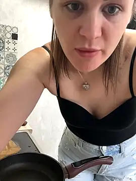 Snapshot of Risky-Flower chatting on September 21, 2025, 1:27 pm Risky-Flower online show from September 21, 2025, 1:27 pm