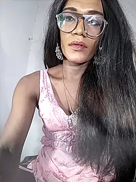 Winterbunny95 online show from October 19, 2025, 8:33 pm