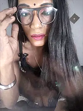 Winterbunny95 online show from November 5, 2025, 10:35 pm