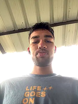 cutekaran online show from October 24, 2025, 2:10 am