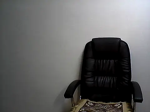 Snapshot of EllaLove2277 chatting on October 29, 2025, 6:40 pm EllaLove2277 online show from October 29, 2025, 6:40 pm