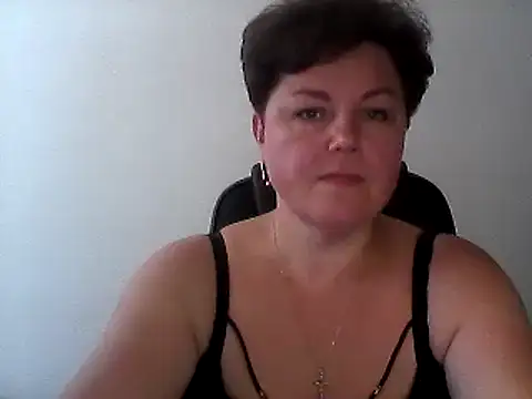 Snapshot of EllaLove2277 chatting on September 26, 2025, 10:44 am EllaLove2277 online show from September 26, 2025, 10:44 am