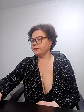 EllaLove2277 online show from April 7, 2026, 5:20 am