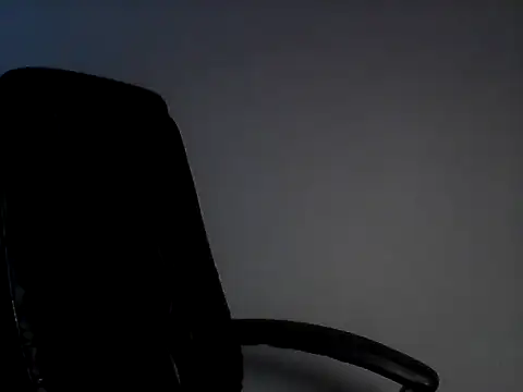 Snapshot of EllaLove2277 chatting on October 8, 2025, 5:20 am EllaLove2277 online show from October 8, 2025, 5:20 am