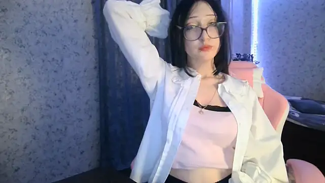 Snapshot of KeicyKlark chatting on October 7, 2025, 6:09 pm KeicyKlark online show from October 7, 2025, 6:09 pm