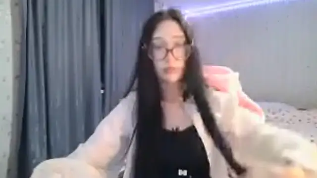 Snapshot of KeicyKlark chatting on October 28, 2025, 6:18 pm KeicyKlark online show from October 28, 2025, 6:18 pm