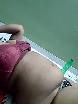 bitch-horny online show from October 19, 2025, 5:16 pm