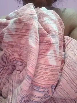 bitch-horny online show from September 25, 2025, 5:19 pm