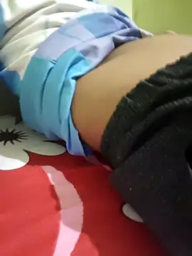 Snapshot of Mallu200000 chatting on November 3, 2025, 4:32 pm Mallu200000 online show from November 3, 2025, 4:32 pm