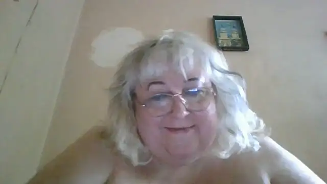 Snapshot of Lala-Love56 chatting on June 28, 2026, 4:02 pm Lala-Love56 online show from June 28, 2026, 4:02 pm
