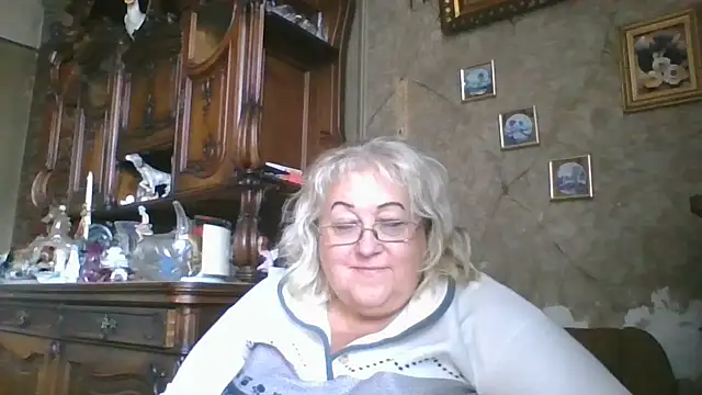 Snapshot of Lala-Love56 chatting on September 17, 2025, 12:51 pm Lala-Love56 online show from September 17, 2025, 12:51 pm