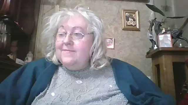 Lala-Love56 online show from March 5, 2026, 8:38 pm