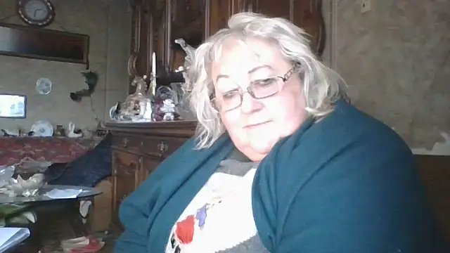 Snapshot of Lala-Love56 chatting on October 9, 2025, 11:33 am Lala-Love56 online show from October 9, 2025, 11:33 am