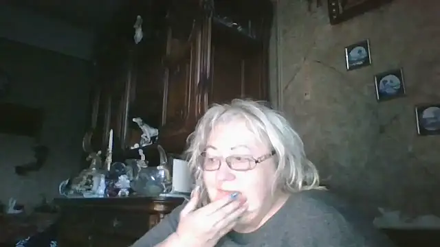 Snapshot of Lala-Love56 chatting on October 11, 2025, 4:35 am Lala-Love56 online show from October 11, 2025, 4:35 am