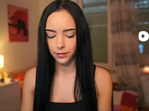 honey  kate online show from September 10, 2025, 8:13 am