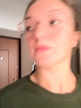 Snapshot of Bellatrisssaa chatting on September 18, 2025, 8:39 am Bellatrisssaa online show from September 18, 2025, 8:39 am