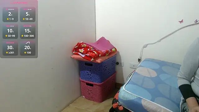 Snapshot of Valeryxs chatting on September 20, 2025, 7:19 pm Valeryxs online show from September 20, 2025, 7:19 pm