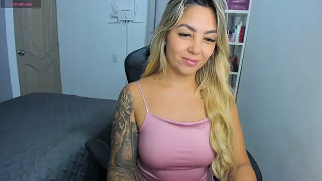 Snapshot of NicolPorto chatting on September 29, 2025, 11:27 am NicolPorto online show from September 29, 2025, 11:27 am