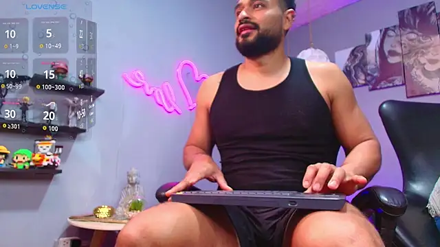 Snapshot of Gael_Meneses chatting on September 22, 2025, 11:05 am Gael Meneses online show from September 22, 2025, 11:05 am