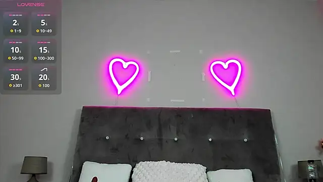 Blueeheart online show from October 9, 2025, 7:14 pm