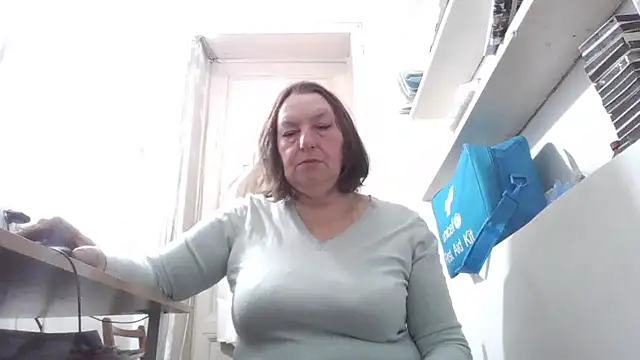 AnnaLive570 online show from April 15, 2026, 4:51 am